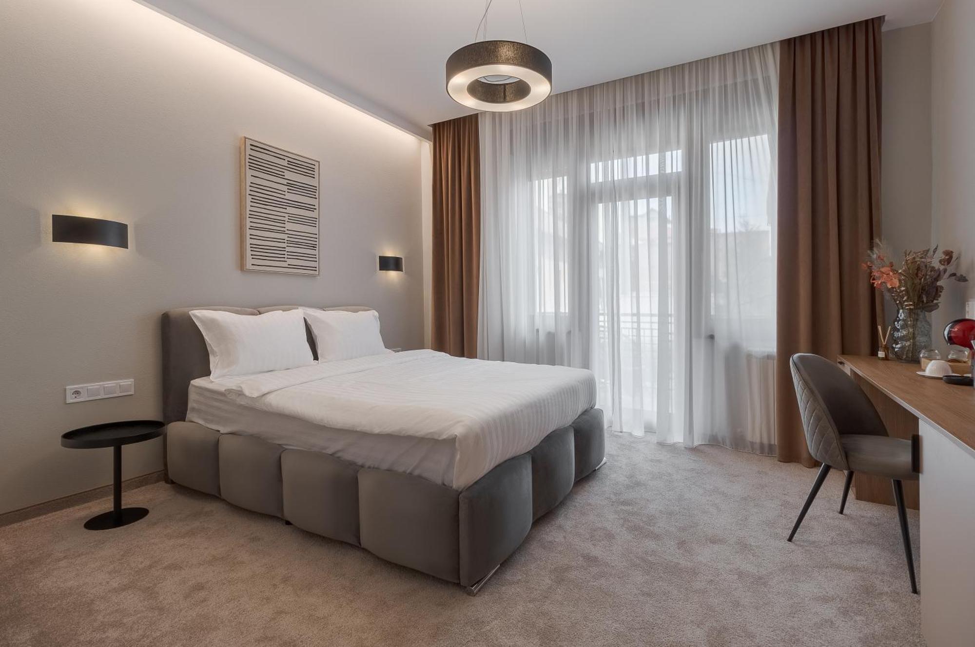 Oasis Rooms Oradea Exterior photo